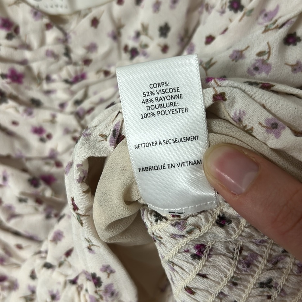 ASTR The Label Floral Ruched Puff Sleeve Top in Cream Lavender Ditsy Medium - Picture 8 of 10